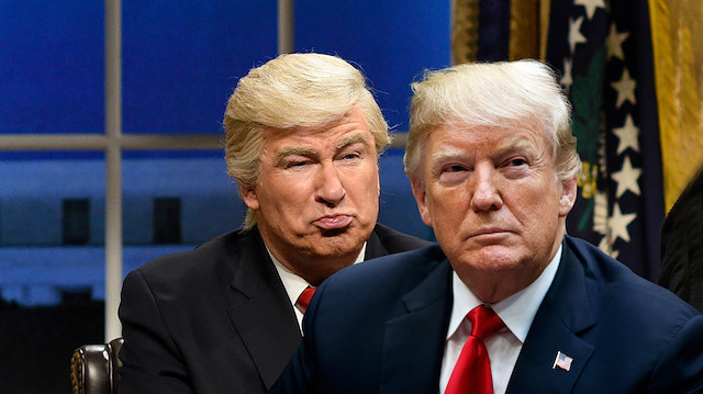 SNL programında Alec Baldwin, Trump'ın 'Ulusal acil durum' ilan ettiği konuşmayı tiye alan bir skeçte oynamıştı.