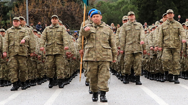 10 soruda 'yeni askerlik sistemi'yle tanışın