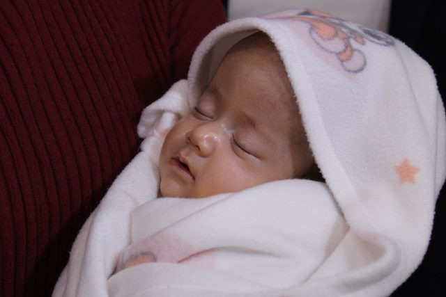 Doktorlar, doğduktan 35 gün sonra taburcu olan Yağmur bebekten umutsuz ifadelerle bahsetmişti.