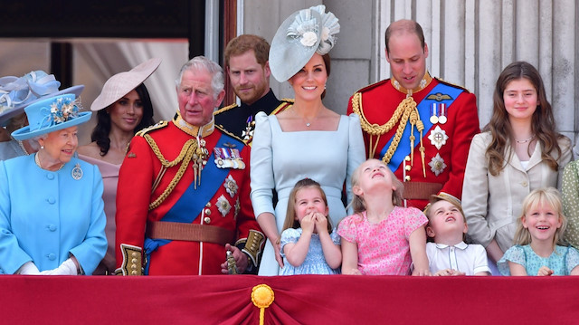 İngiltere Kraliyet ailesinde ayrılık rüzgarları esiyor