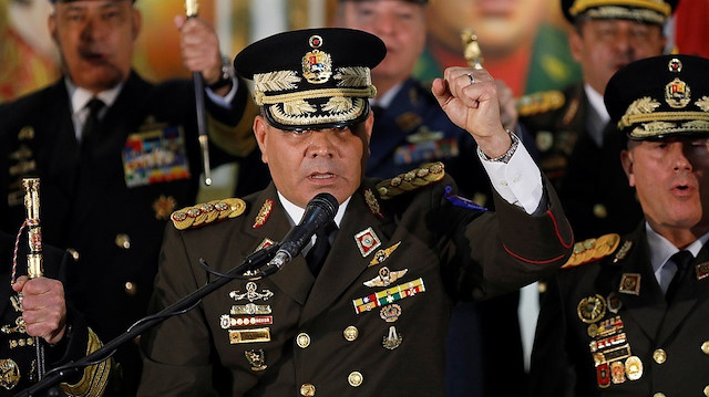 تصريح ناري لوزير الدفاع الفنزويلي...إغلاق للحدود واستنفار كامل للجيش