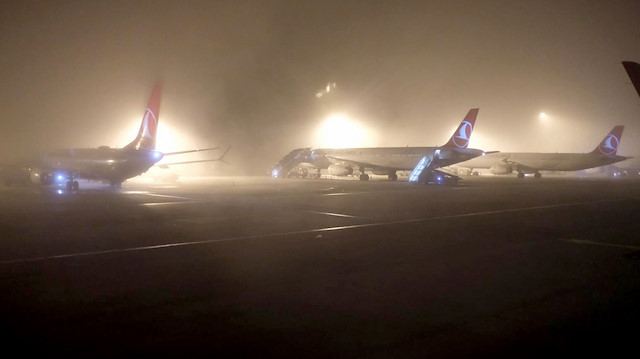 Atatürk Havalimanı'na inemeyen uçaklar Bursa'ya yönlendirildi