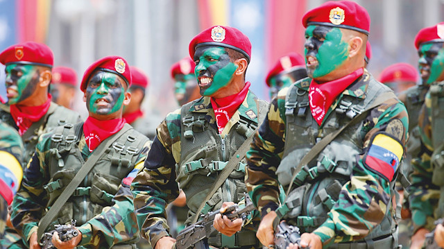 Venezuela ordusuna çifte tehdit