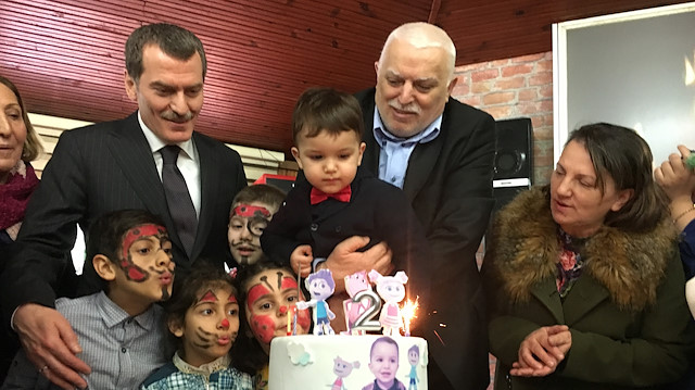 Şehit olan Cihan Karagözlü'nün oğlu ikinci yaş gününü kutladı.