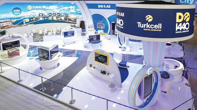 Küresel devlerin gövde gösterisi yaptığı Dünya Mobil Kongresi'nde Turkcell de yerini aldı.