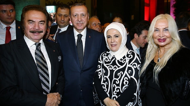 Orhan Gencebay'ın eşi Erdoğan'ın doğum gününü kutladı