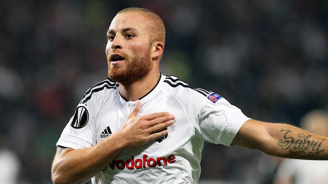 Gökhan Töre, Beşiktaş'ta sezon başından bu yana forma şansı bulamamış devre arasında da kadro dışı bırakılmıştı. 