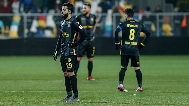 Yeni Malatyaspor 1-0 kaybettiği 120 dakika sonucunda penaltılarda rakibini tur dışına itti.