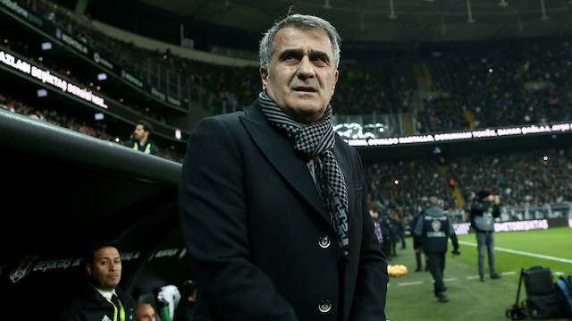 Şenol Güneş'in sezon sonu Beşiktaş'la sözleşmesi sona eriyor.