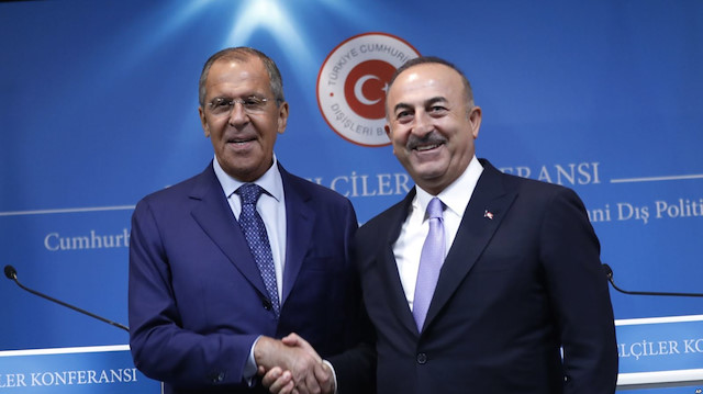 Lavrov ve Çavuşoğlu.