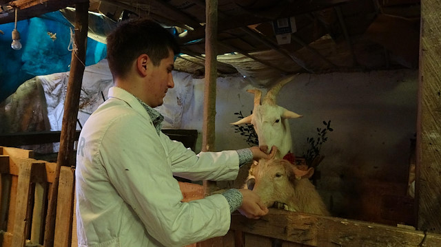 İstanbul'da kadayıf tatlısı üreticisi olan Sinan Çamlı, 19 yıl önce Giresun'un Dereli İlçesi, Eğrianbar köyünde üretim atölyesi kurdu. 