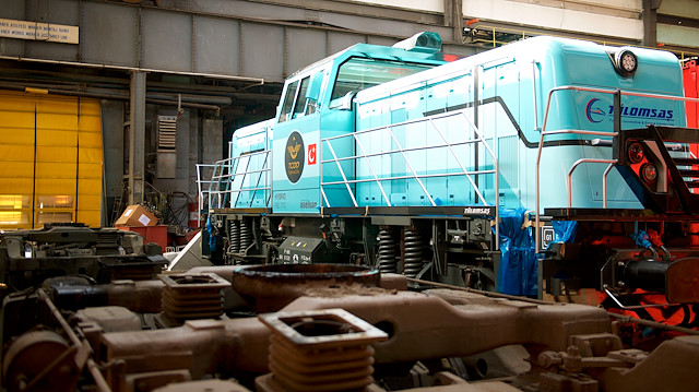 Eskişehir'de üretilen hibrit lokomotif, TCDD Taşımacılık için hizmet verecek.