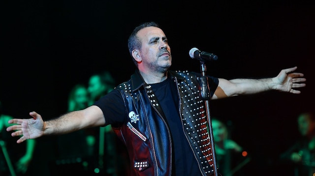 Haluk Levent Bebek Bezi Reklaminda Oynadi