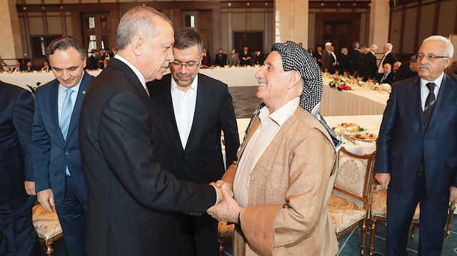 Erdoğan,  aşiret ve kanaat önderleriyle bir araya geldi.