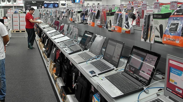 Bilgi teknolojileri sektöründeki daralmayı en çok tetikleyen önemli ürün grupları tablet ve dizüstü bilgisayarlar oldu.