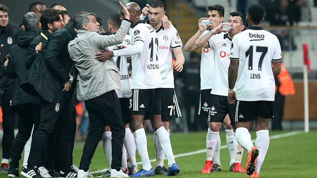 Beşiktaş, Atiker Konyaspor'u son dakikalarda attığı golle 3-2 mağlup etti.