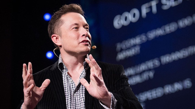 Elon Musk şirket ile ilgili tüm gelişmeleri Twitter üzerinden duyuruyor.