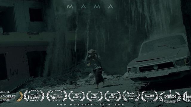 Mama isimli filmin afişi