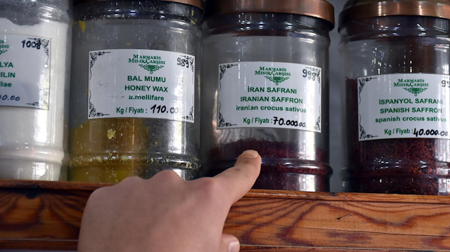 İran safranı, kilosu 70 bin liralık fiyatıyla cep yakıyor. 