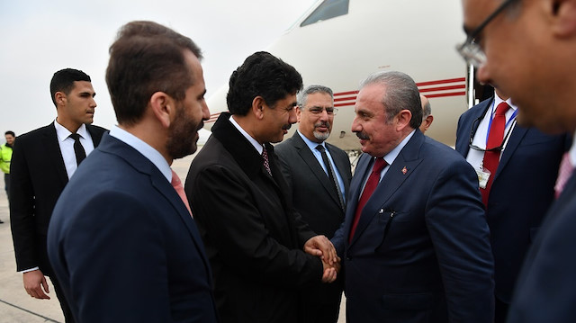 رئيس البرلمان التركي يصل المغرب ويعقد مباحثات مع نظيره المغربي