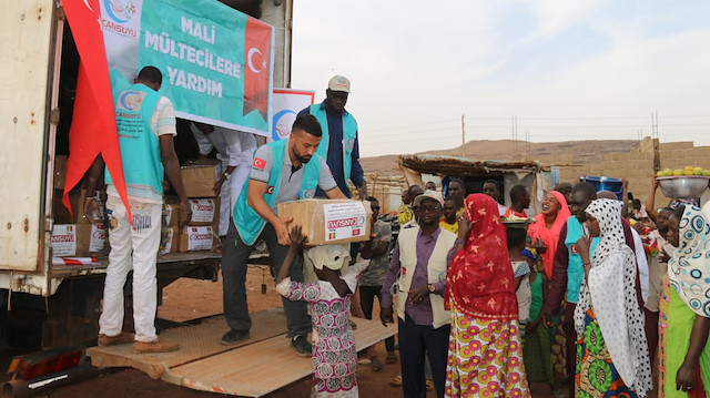 جمعية "جانسويو" التركية توزع مساعدات إنسانية في مالي وكوت ديفوار