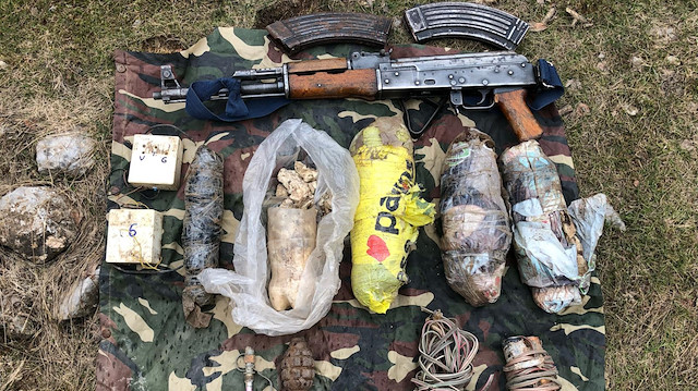 PKK'ya ait 8 sığınakta silah, mühimmat ve patlayıcı madde ele geçirildi
