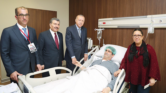 Cumhurbaşkanı Erdoğan, açılışın ardından hastaneyi gezerek incelemelerde bulundu, Erdoğan'a Sağlık Bakanı Fahrettin Koca da eşlik etti.