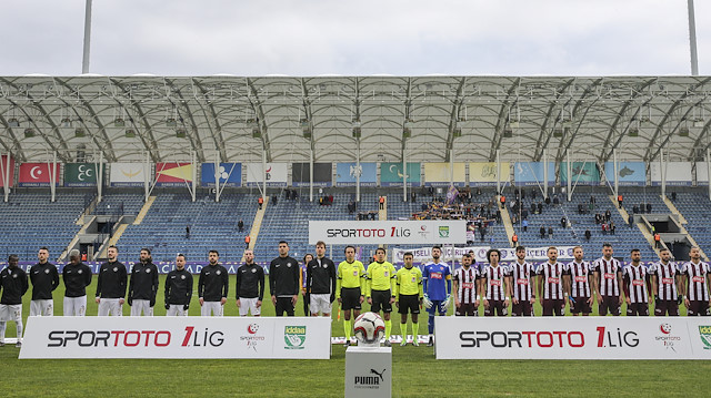 Osmanlıspor-Hatayspor maçı boş tribünler önünde oynandı.