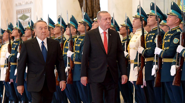 Erdoğan, Nazarbayev'i 'Türk dünyasının aksakalı' diye tanımlamıştı