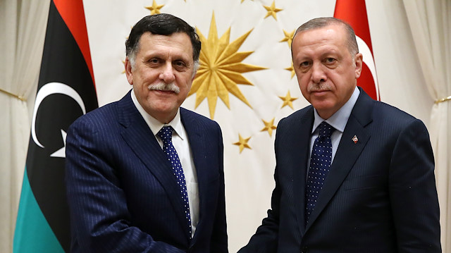 Cumhurbaşkanı Erdoğan, Libya UMH Başkanlık Konseyi Başkanı Fayiz es-Serrac ile bir araya geldi.