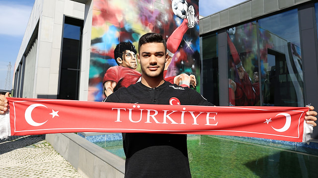 Ozan Kabak, A Milli Takım'ın Arnavutluk ve Moldova ile oynayacağı maçların kadrosunda yer alıyor. 