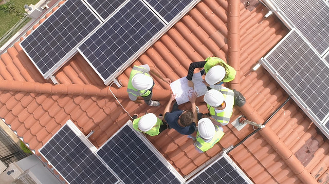 Bir hafta içinde lisanssız elektrik üretimine ilişkin süreci basitleştiren bir düzenleme çıkarılacak.