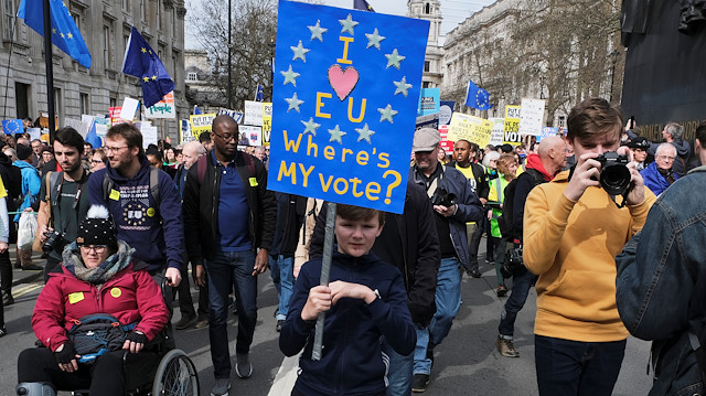 Avrupa Birliği yanlıları, iki gündür Londra sokaklarında gösteri düzenliyor.