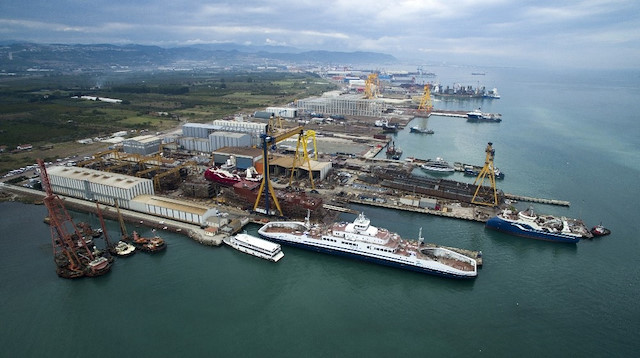 Türkiye yüksek teknolojili ve teknik özellikleri fazla olan gemi üretiyor.