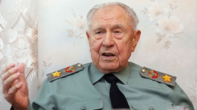 Former Soviet Defence Minister Dmitry Yazov
