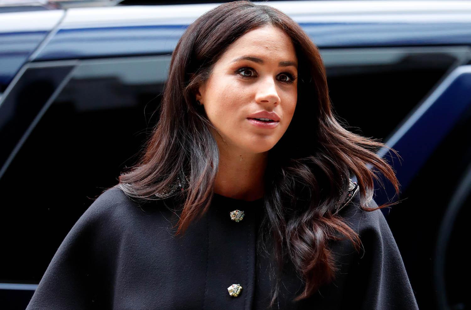 Meghan Markle, bir dernek toplantısında Prens Harry ile tanıştı.