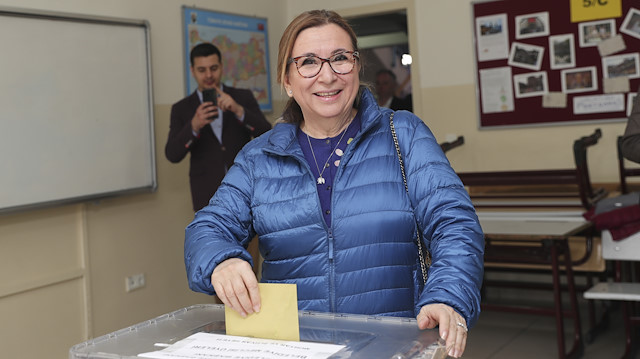 Ticaret Bakanı Pekcan'da oyunu kullandı.