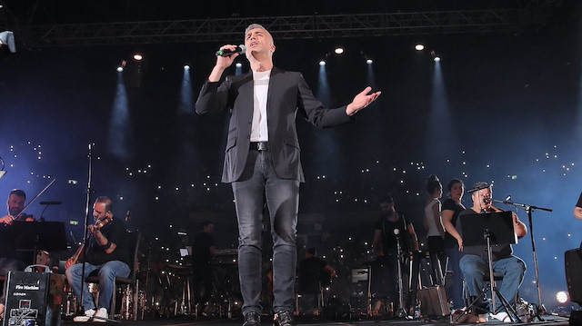Özcan Deniz İsrail'de konser verdi: 1 bilet 300 dolardan satıldı