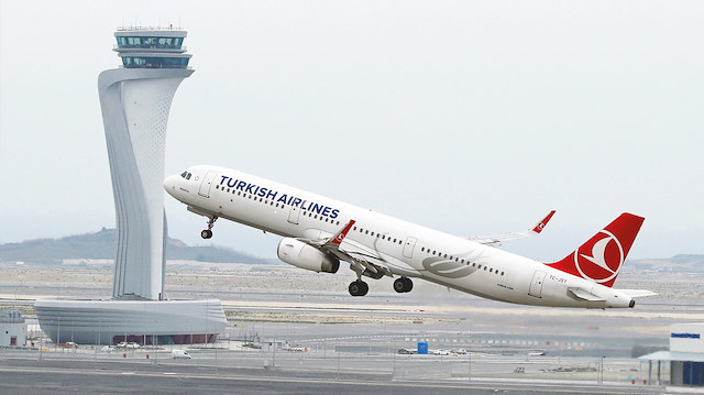 THY, İstanbul Havalimanı'ndan ilk uçuşunu Ankara’ya yaptı.