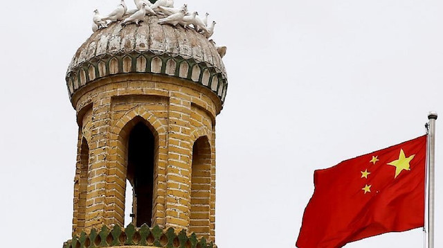 Çin Doğu Türkistan'daki tarihi camileri yıkıyor