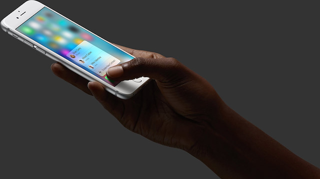 iPhone 6S'teki 3D Touch menüsü.