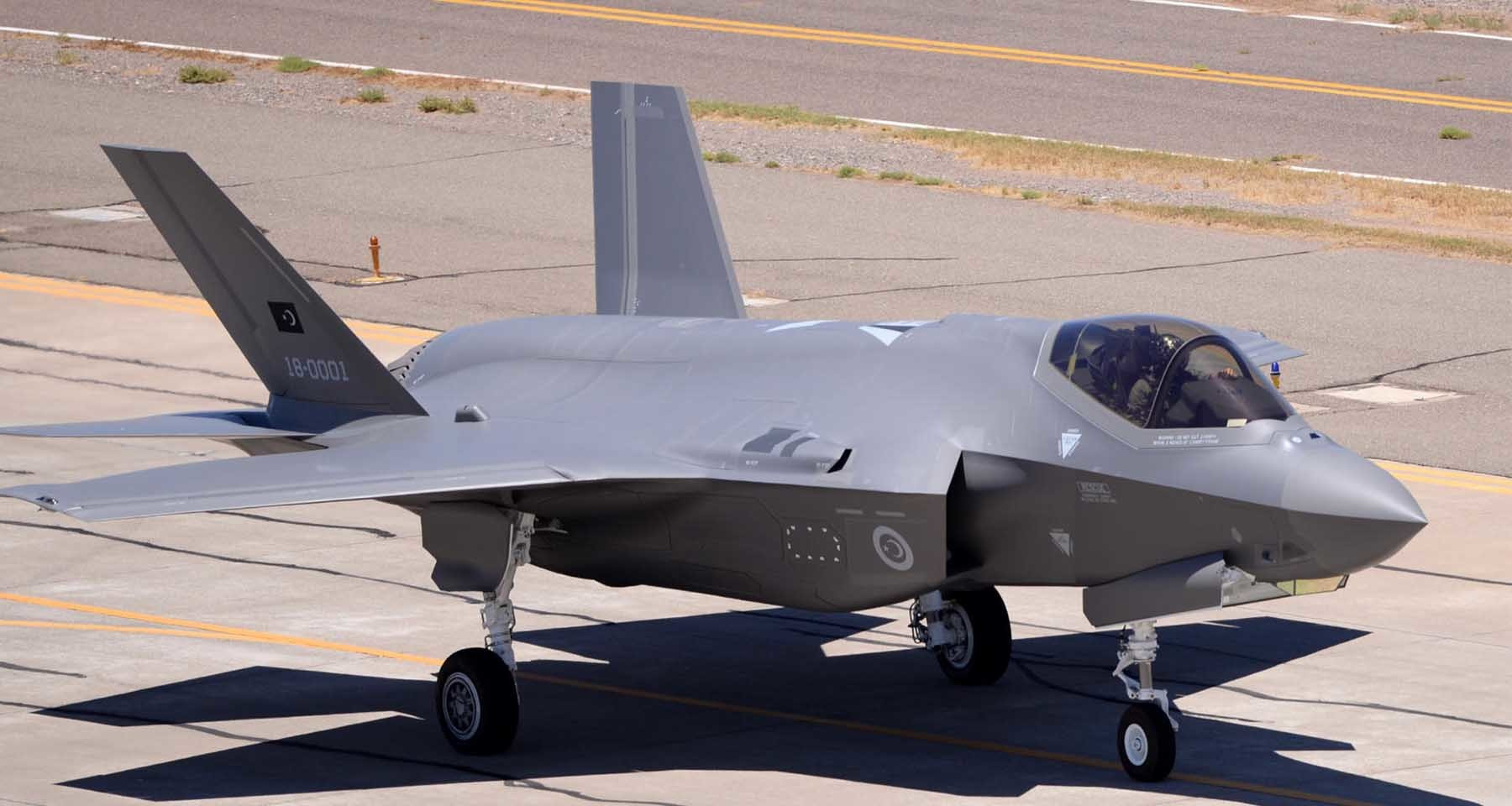 Türkiye'ye teslim edilecek F35'lerden biri.
