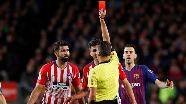 Costa, maçın 28. dakikasında direkt kırmızı kart görmüştü.