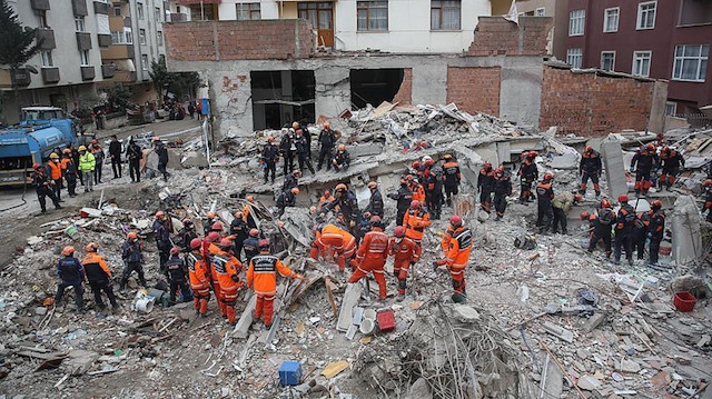 Yeşilyurt Apartmanı'nın çökmesi sonucu 21 kişi hayatını kaybetmiş, 14 kişi de yaralanmıştı. 