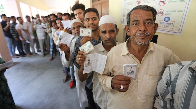 Hindistan Seçim Komisyonu’na 2 bin 354 siyasi parti kaydoldu.