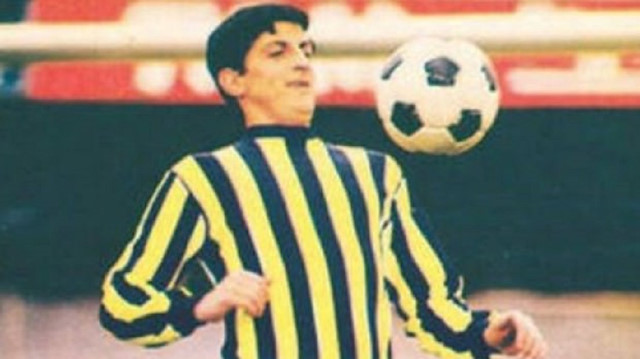 عن عمر يناهز 83 عامًا.. ​رحيل لاعب كرة القدم التركي الشهير "جان بورتو"

