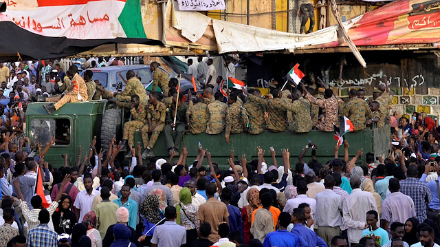 Sudan'da, 19 Aralık 2018'den bu yana hayat pahalılığının protesto ediliyor. 