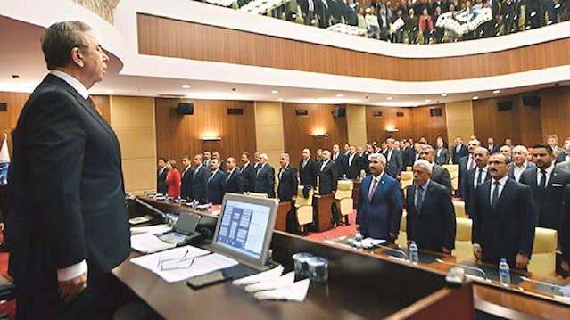 AK Parti ve MHP’li belediye meclis üyeleri birlikte strateji belirliyor.