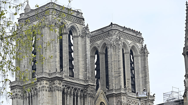 Tarihi 'Notre Dame' kül olurken ortaya atılan kulak tırmalayıcı 5 teori