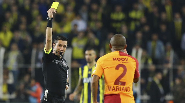 Ali Palabıyık'ın yönettiği Fenerbahçe-Gaatasaray derbisi 1-1 berabere bitmişti.